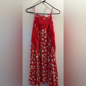 Women’s Indigo Rose Red Floral Dress with red lace accents in size large